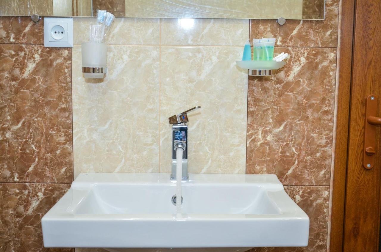 Rubin Hotel Gorisz Kültér fotó